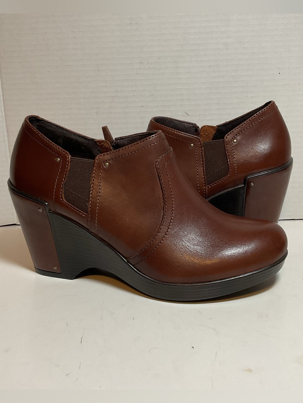 Dansko Florence Brown Leather Wedge Ankle Bootie Shootie